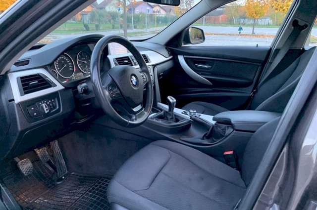 BMW serija 3 ,F30,318d