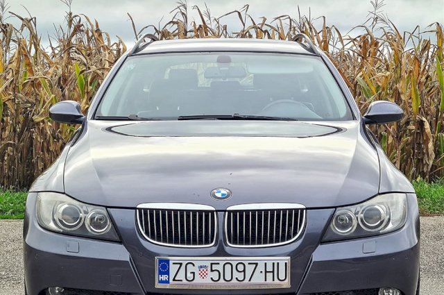 BMW serija 3 Touring 320d - reg.godinu dana/koža