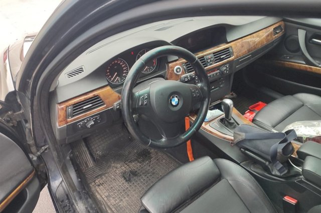 BMW serija 3 Touring 320 d top stanje