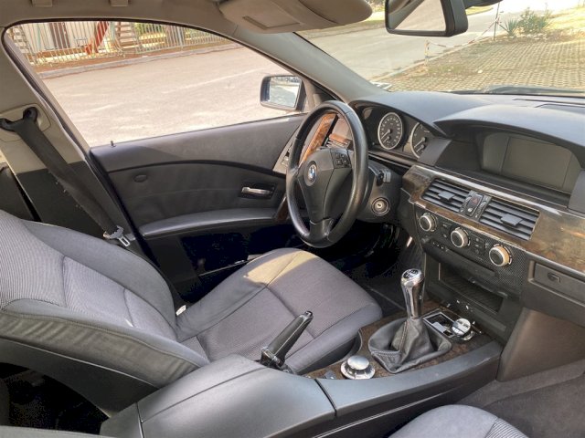 BMW serija 5 530d Tek Registriran PRILIKAA!!!