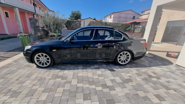 BMW serija 5 530i
