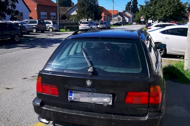 BMW serija 5 Touring 520d 2001godina