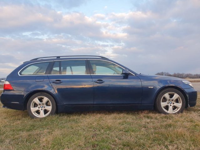 BMW serija 5 Touring 525xd automatik
