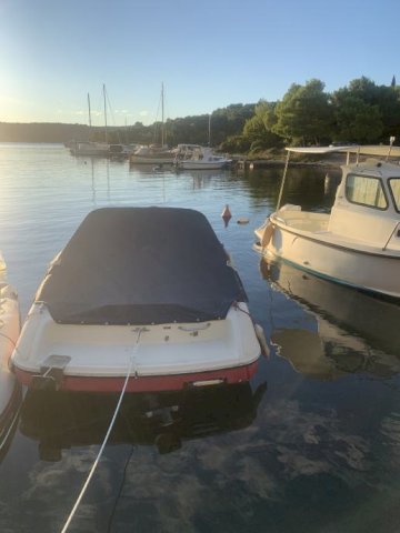 Bayliner 1851