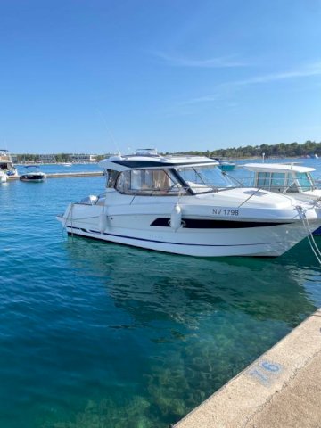Benetau Antares 8.80