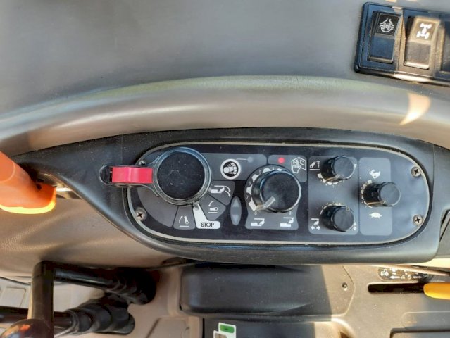 CASE IH JX1100U