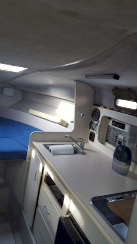 Chris-Craft gliser s Volvo Pentom KAD 44 260 KS