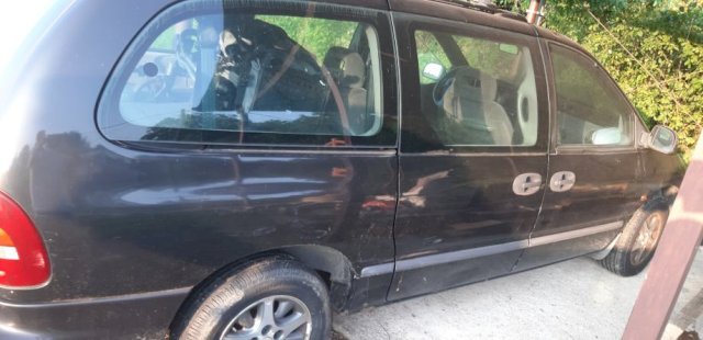 Chrysler Voyager 2,4, plin, odjavljen