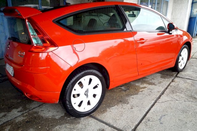 Citroen C4 coupe 1.6 16v leob edition