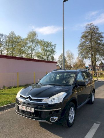 Citroën C-Crosser 2,4