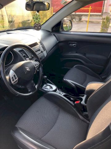 Citroën C-Crosser 2,4