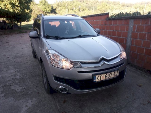 Citroën C-Crosser 2,4i plin automatik