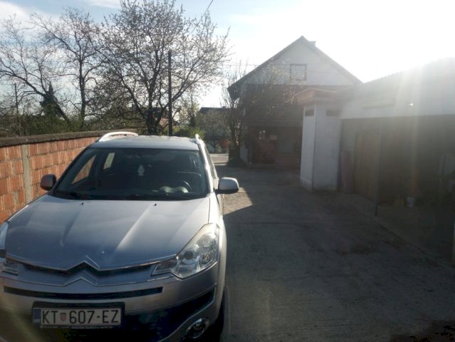 Citroën C-Crosser 2,4i plin automatik