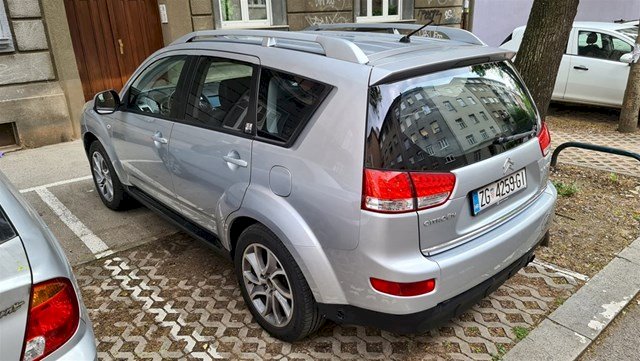 Citroën C-Crosser 2.4 s plinom, 7 siceva, reg 8/