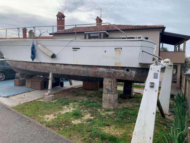 Cris Craft 31 commander