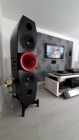 Dachorn Kron aktivni zvučnici