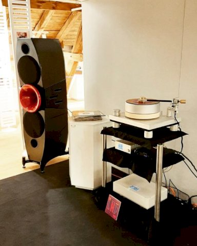 Dachorn Kron aktivni zvučnici