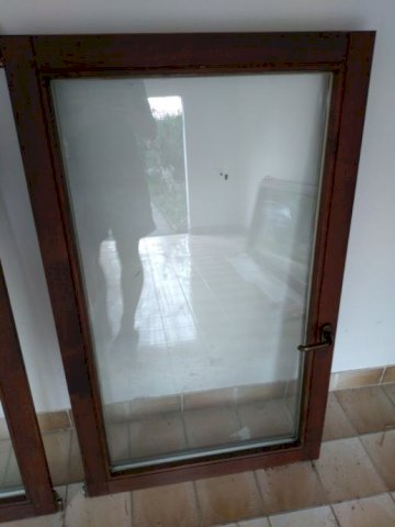 Drvena stolarija, 3 prozorska krila, 1 kup. prozo