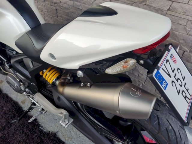 Ducati Monster 696 696 cm3, 2009 god.