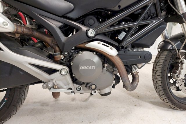 Ducati Monster 696