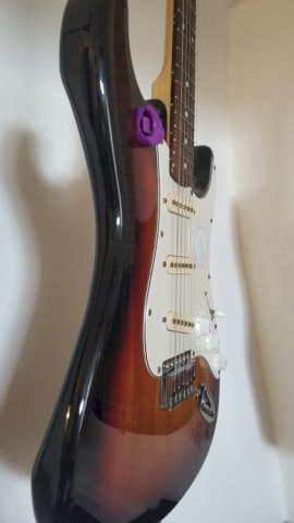 Elektrićna gitara Stagg