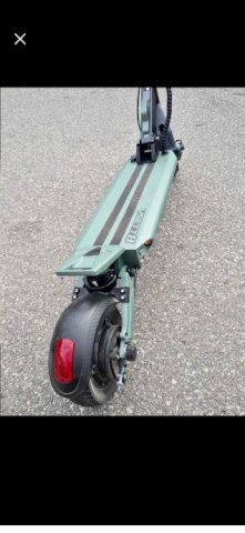Električni romobil vsett 8