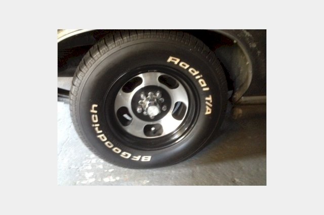 FORD FALCON XB -1975 - CLEVELAND 351 - 5,8