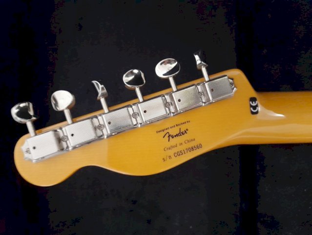 Fender Squier Telecaster Classic Vibe 50's + Kofe