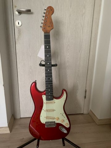 Fender stratocaster, izvrsna kopija