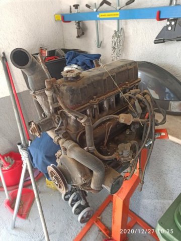 Fiat 1100 u kompletu ili za dijelove