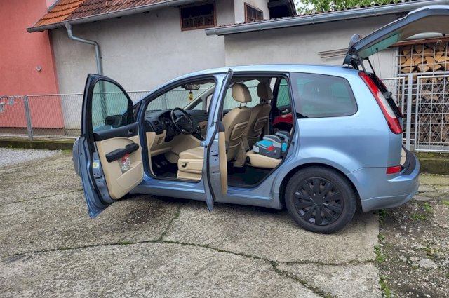 Ford Focus C-Max 2.0 TDCI Ghia reg godinu dana
