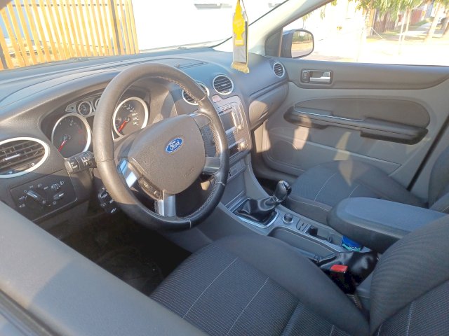 Ford Focus mk2 1.6tdci Titanium