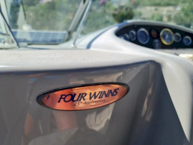 Four Winns 268 Vista