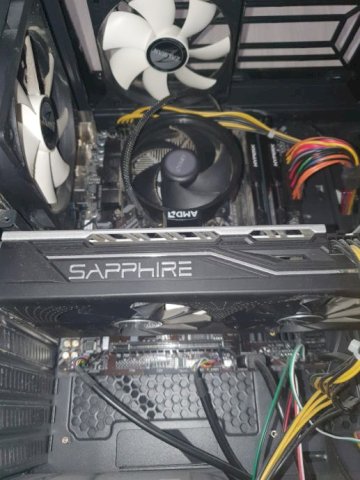 GAMING PC - RYZEN 5 2600 - 16GB DDR4 - 250GB