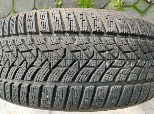 GUME 215/45 R17 DUNLOP VINTER SPORT 5,ZIMSKE,3K0M