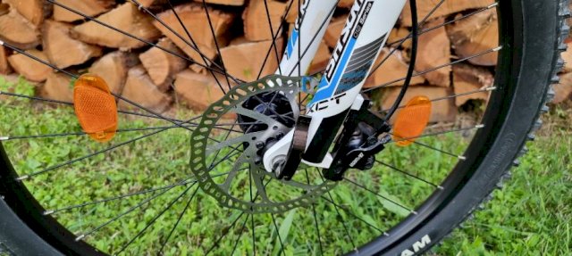 Geneses Razor Zero