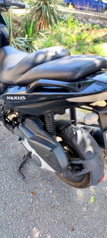 Gilera Nexus 300 278 cm3, 2008 god.