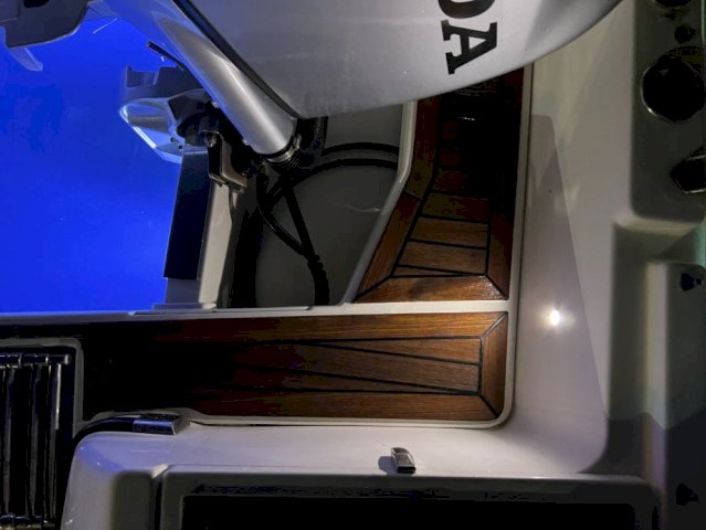 Gliser Nordkapp Noblesse 760 Honda 250