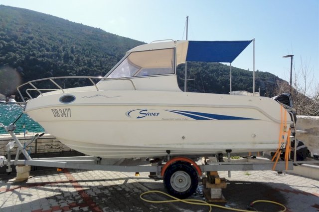Gliser Saver Manta 600 cabin fisher sa Suzuki 140