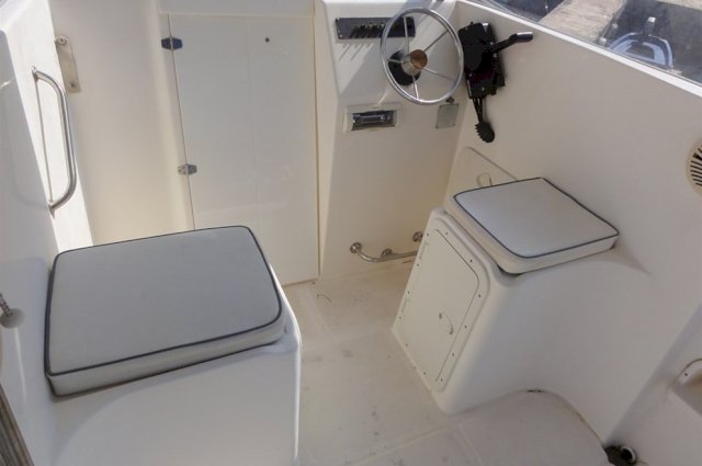 Gliser Saver Manta 600 cabin fisher sa Suzuki 140