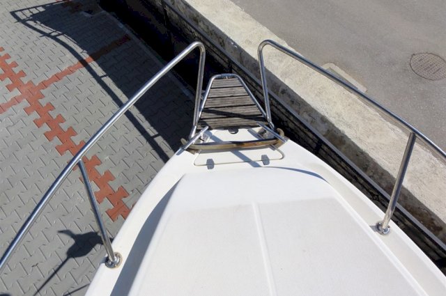 Gliser Saver Manta 600 cabin fisher sa Suzuki 140