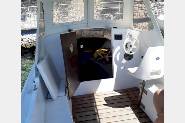 Gradac 5,80 - Yamaha 8 PS vanbrodski