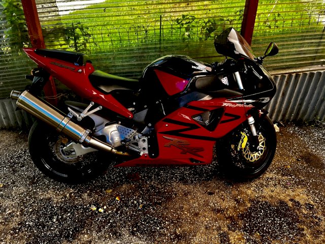 Honda CBR 954 RR