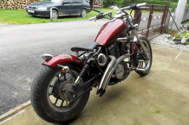 Honda VT 700