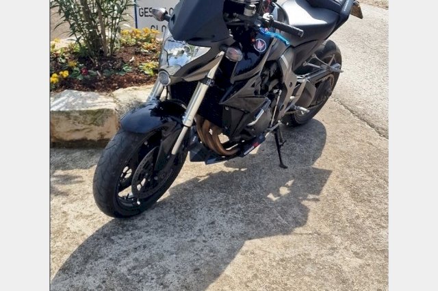 Honda cb 1000 r