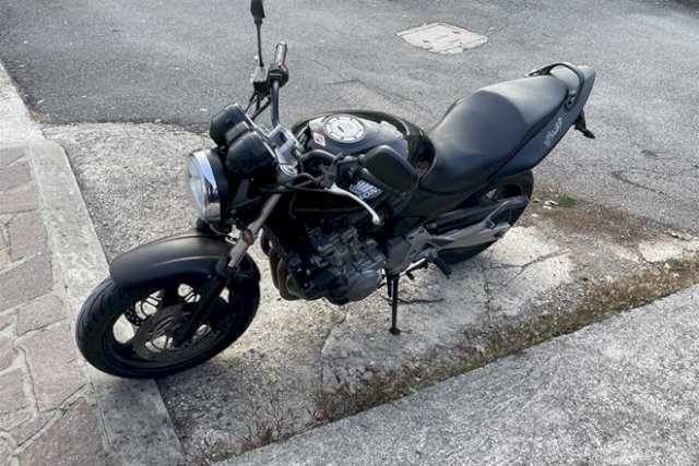 Honda hornet 600