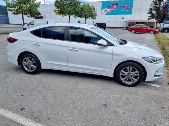 Hyundai elantra