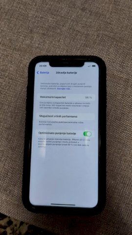 IPHONE 10R 128gb *96% ZDRAVLJE BATERIJE*