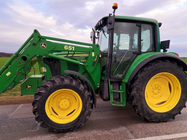 JOHN DEERE 6220 PREMIUM