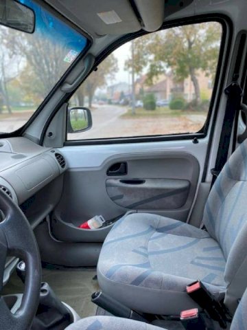 KANGOO ODLIČAN SAMO 25OOOO km